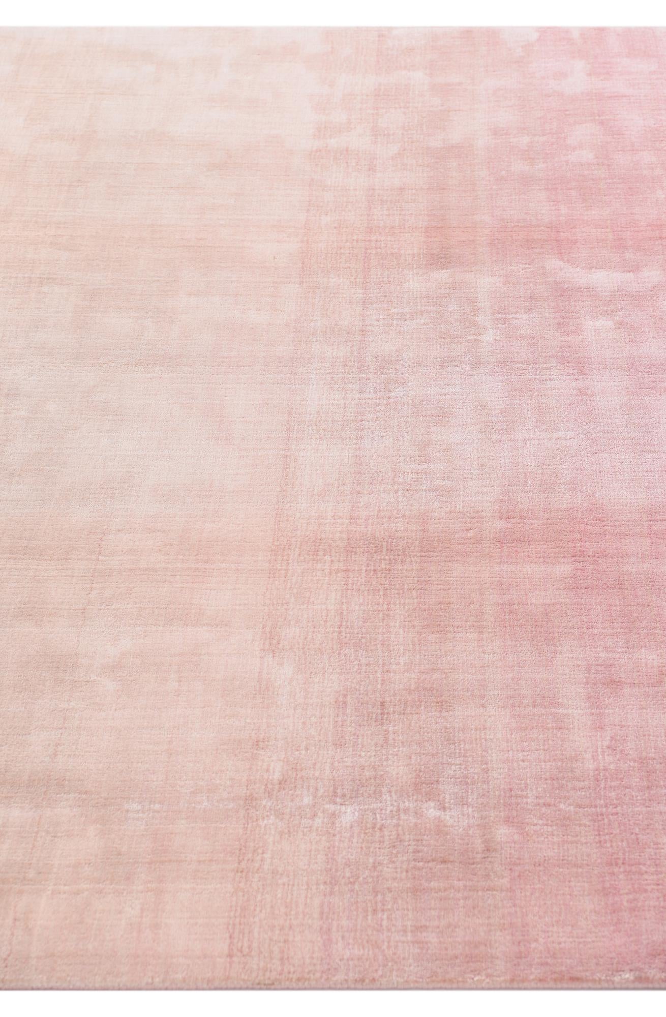 5' 7 x 7' 11 Hand Knotted Darya Wool Rug