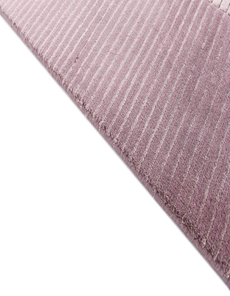 Detail image of 6' 5 x 9' 10  Hand Knotted Darya Wool Rug