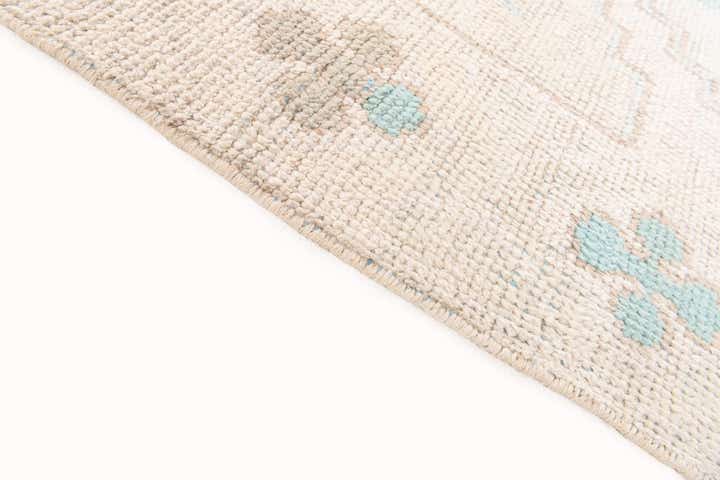 5' 9 x 9' Hand Knotted Moroccan Wool Rug