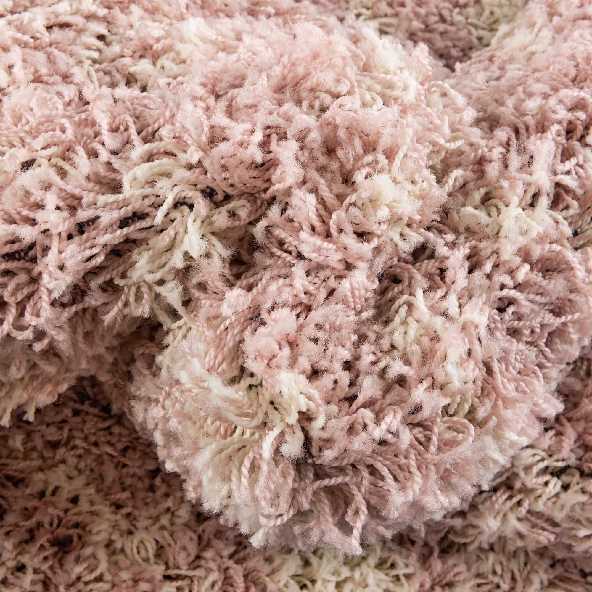 5' 3 x 8' Moroccan Trellis Shag Rug