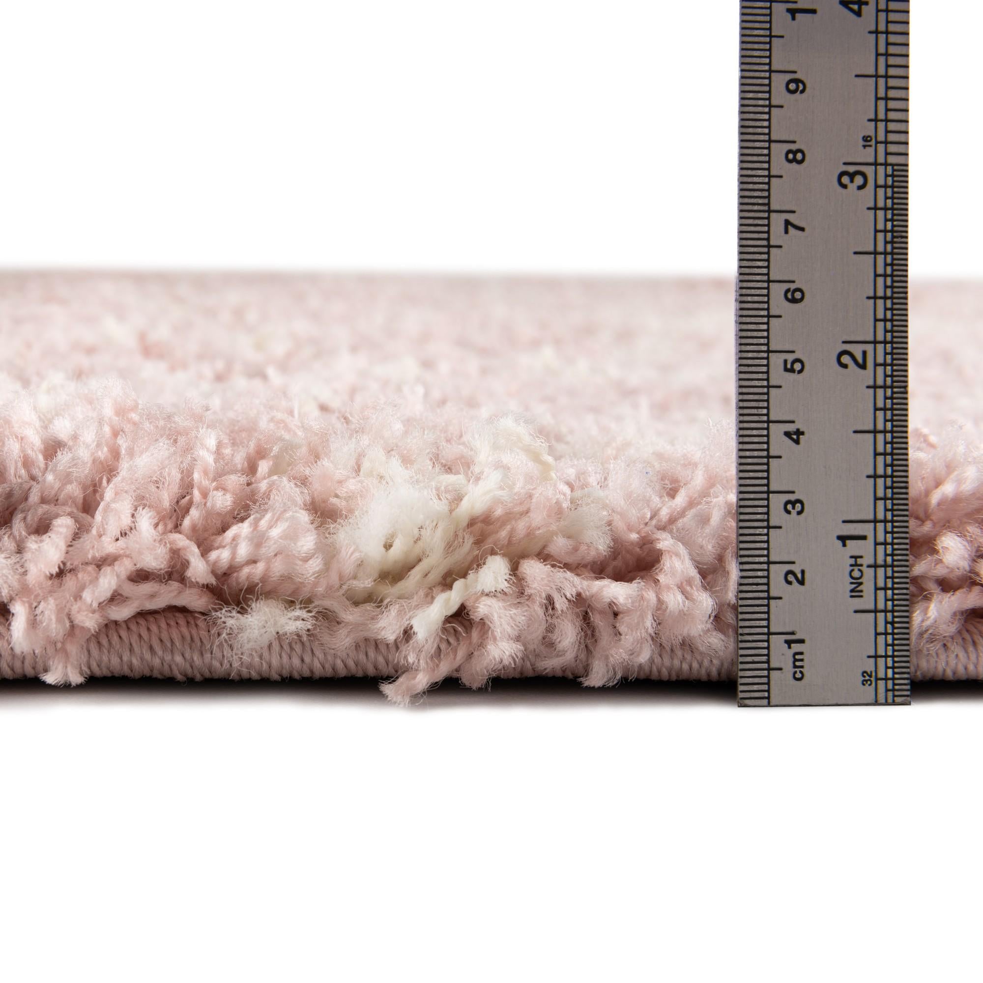 5' 3 x 8' Moroccan Trellis Shag Rug
