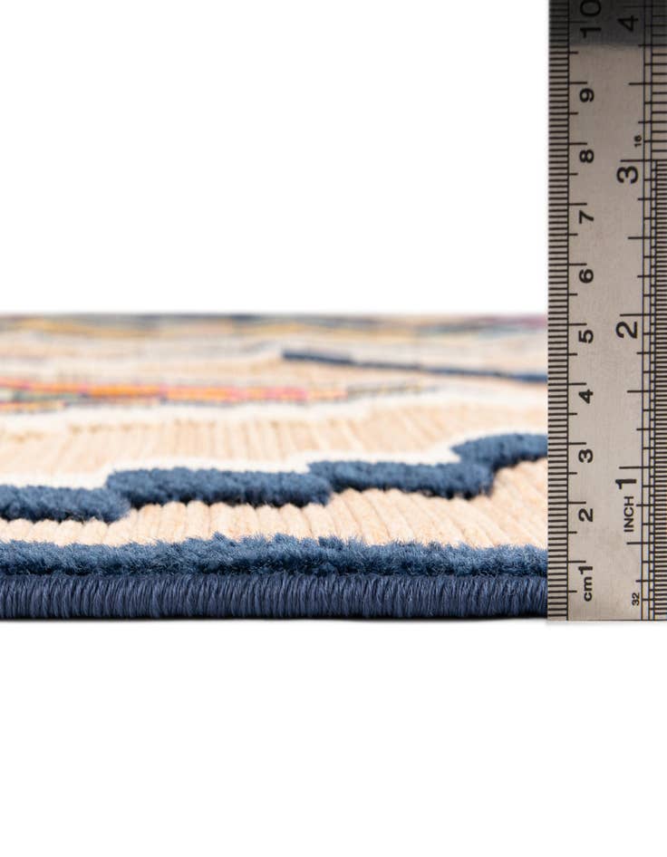 Detail image of 5' x 7' 7  Washable  Indoor / Outdoor Rug