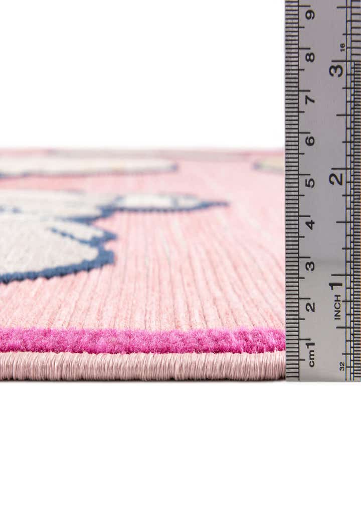 5' 3 x 7' 7 Easy-Clean Indoor / Outdoor Rug
