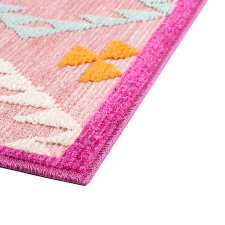 Detail image of 5' x 7' 7 Easy-Clean Indoor / Outdoor Rug