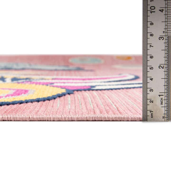 5' 3 x 7' 7 Easy-Clean Indoor / Outdoor Rug