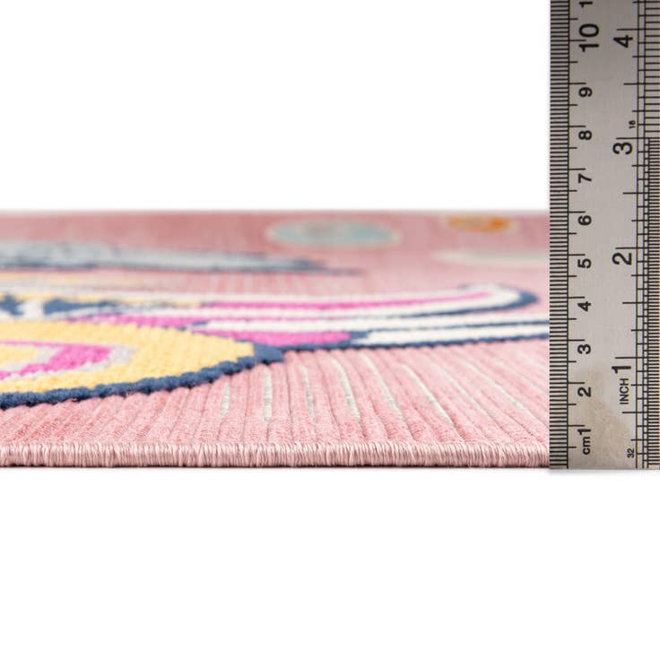 Detail image of 5' 3 x 7' 7 Easy-Clean Indoor / Outdoor Rug