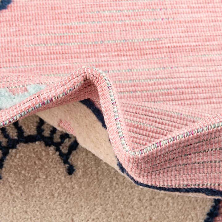 5' 3 x 7' 7 Easy-Clean Indoor / Outdoor Rug