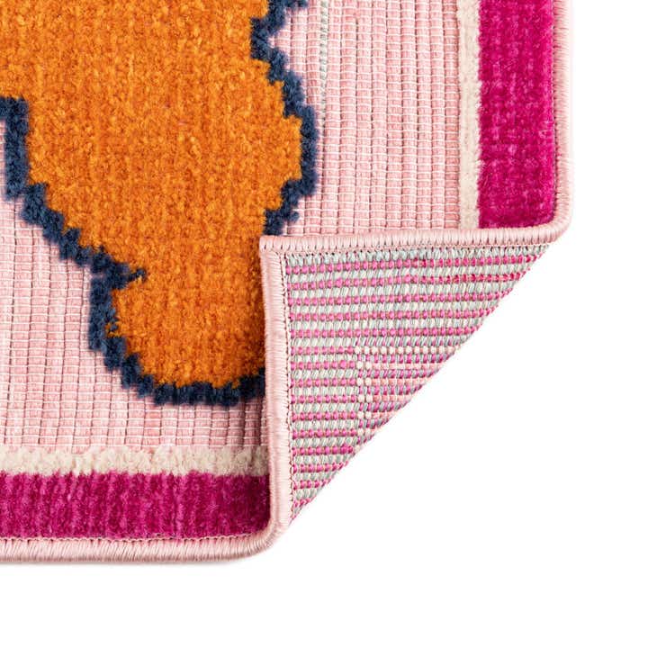 5' 3 x 7' 7 Easy-Clean Indoor / Outdoor Rug