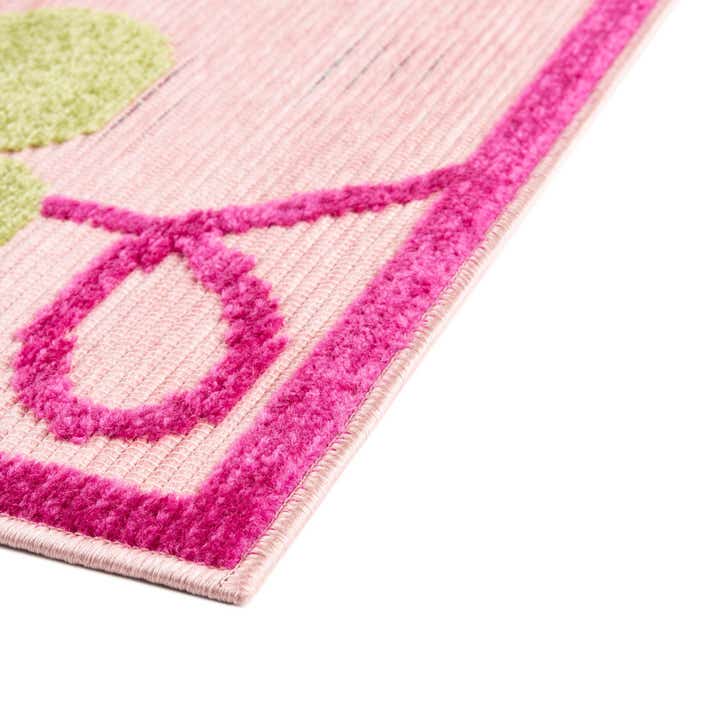 5' 3 x 7' 7 Easy-Clean Indoor / Outdoor Rug