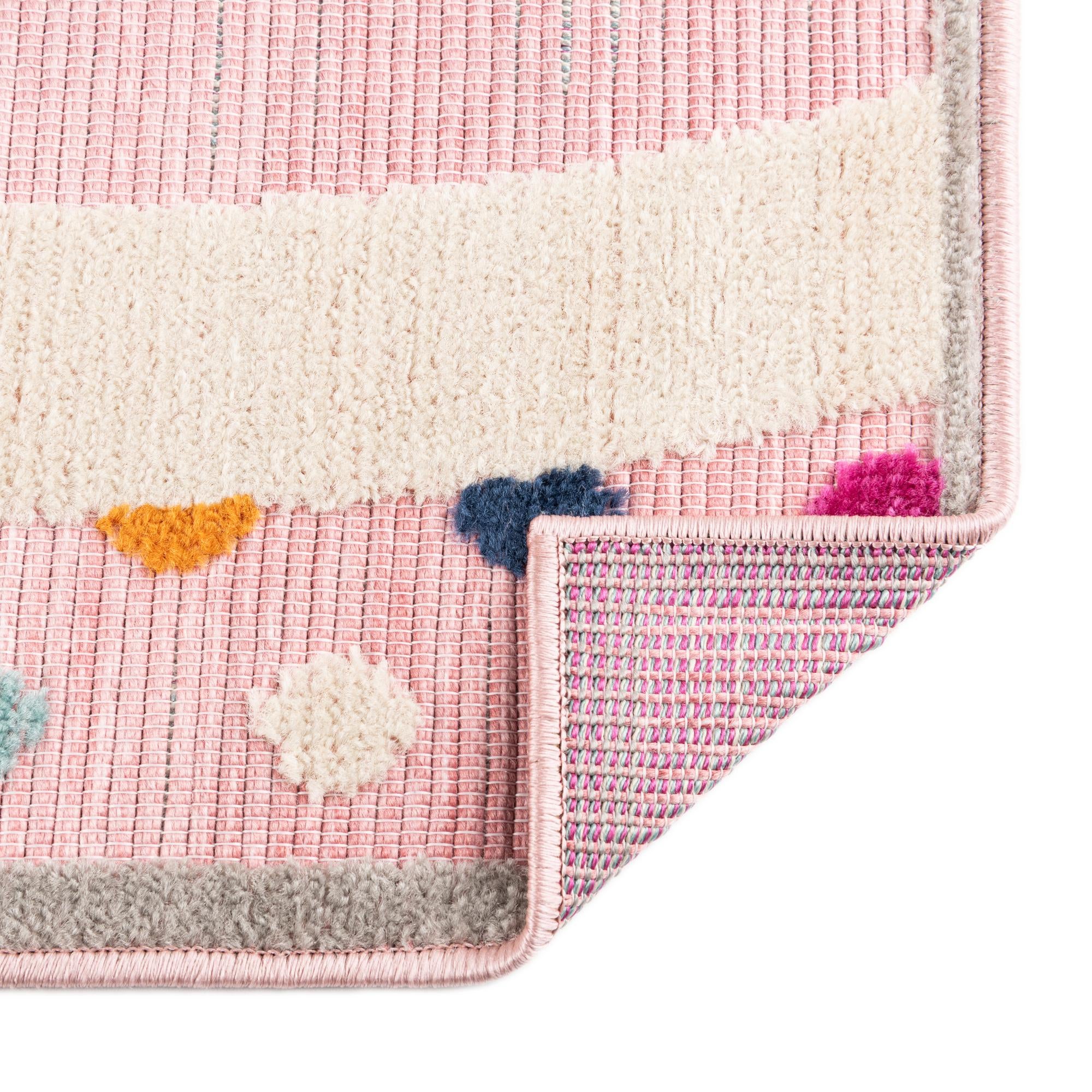 5' 3 x 7' 7 Easy-Clean Indoor / Outdoor Rug