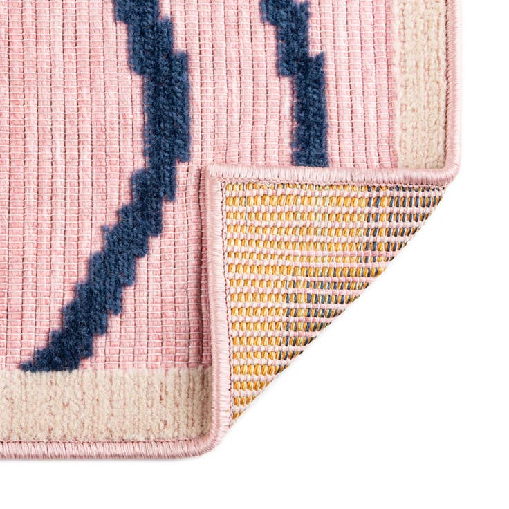 Detail image of 5' 3 x 7' 7 Easy-Clean Indoor / Outdoor Rug