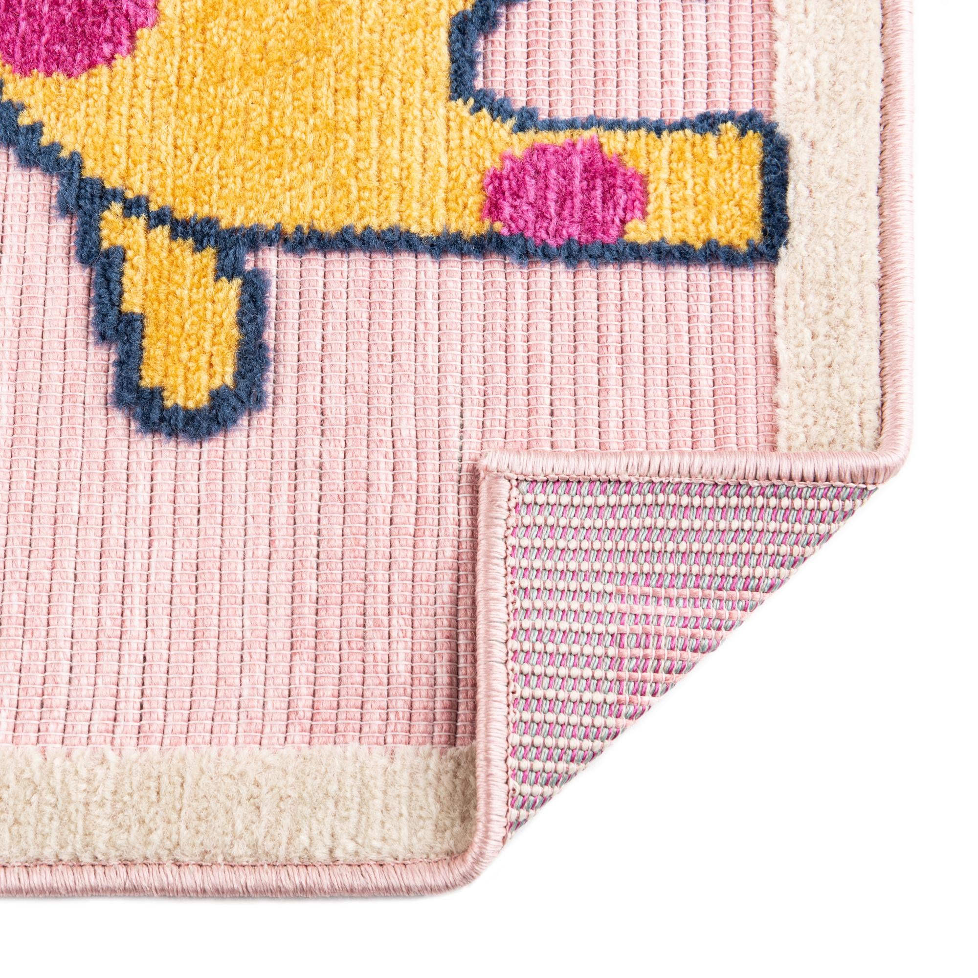 5' 3 x 7' 7 Easy-Clean Indoor / Outdoor Rug