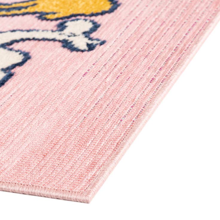 Detail image of 5' 3 x 7' 7 Easy-Clean Indoor / Outdoor Rug