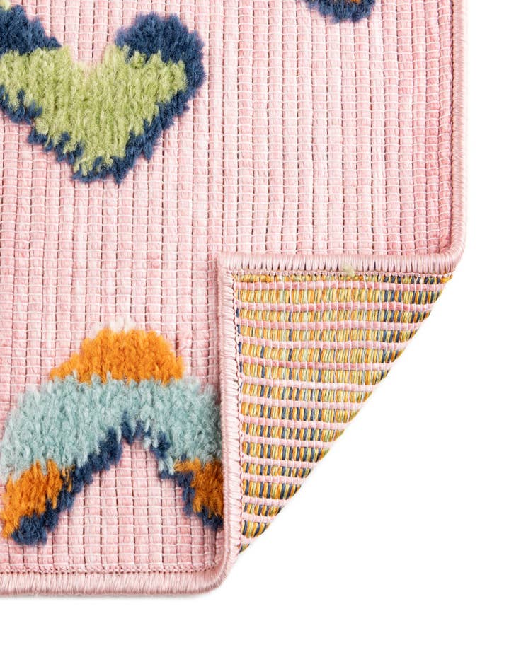 Detail image of 5' 3 x 7' 7 Washable Indoor / Outdoor Rug