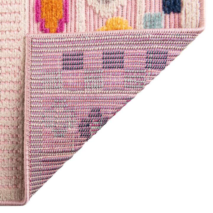 5' x 8' Easy-Clean Indoor / Outdoor Rug