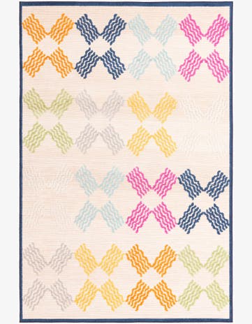 5' x 7' 7 Easy-Clean Indoor / Outdoor Rug