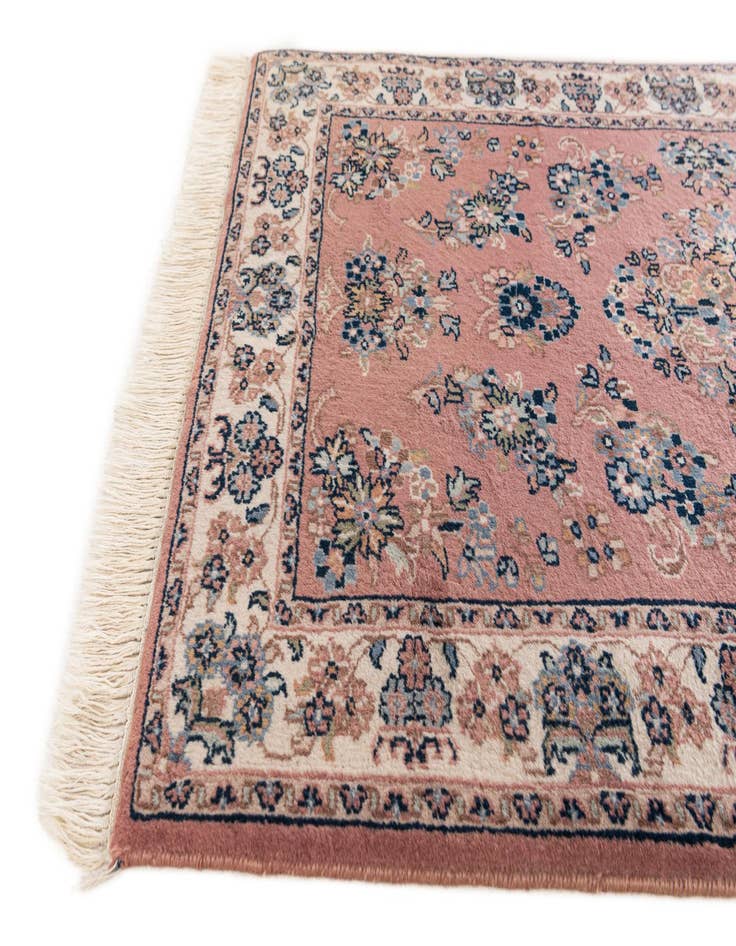 Detail image of 2' 7 x 4' 2  Hand Knotted Sarough Oriental Wool Rug