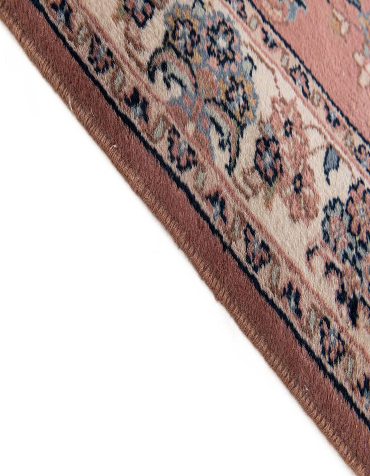Detail image of 2' 7 x 4' 2  Hand Knotted Sarough Oriental Wool Rug