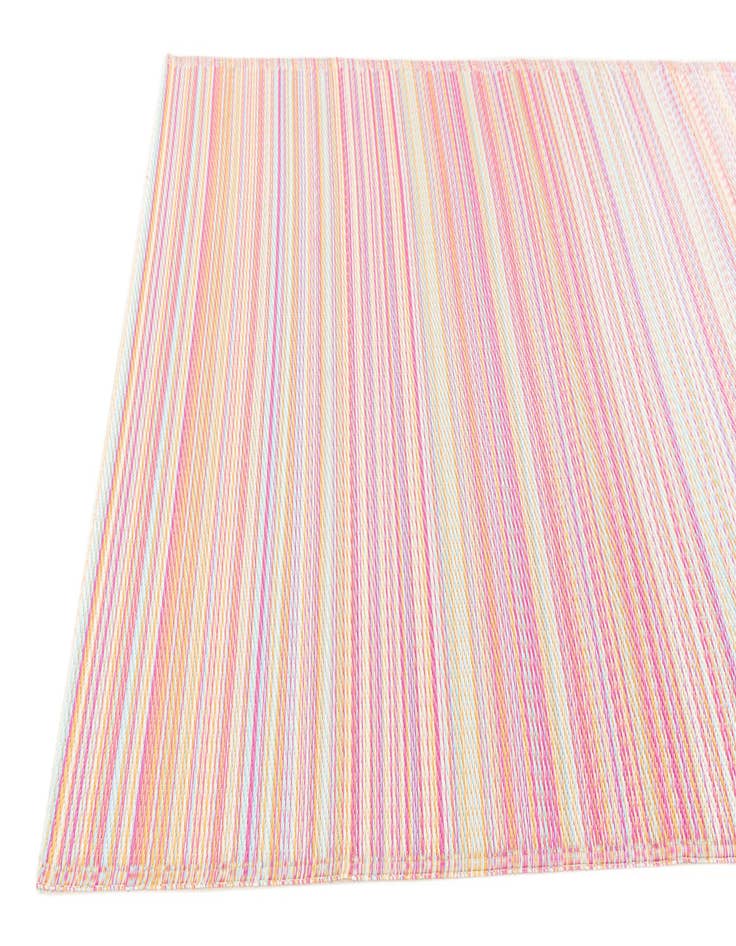 Detail image of 4' x 6' Washable Vista Breeze Indoor / Outdoor Rug