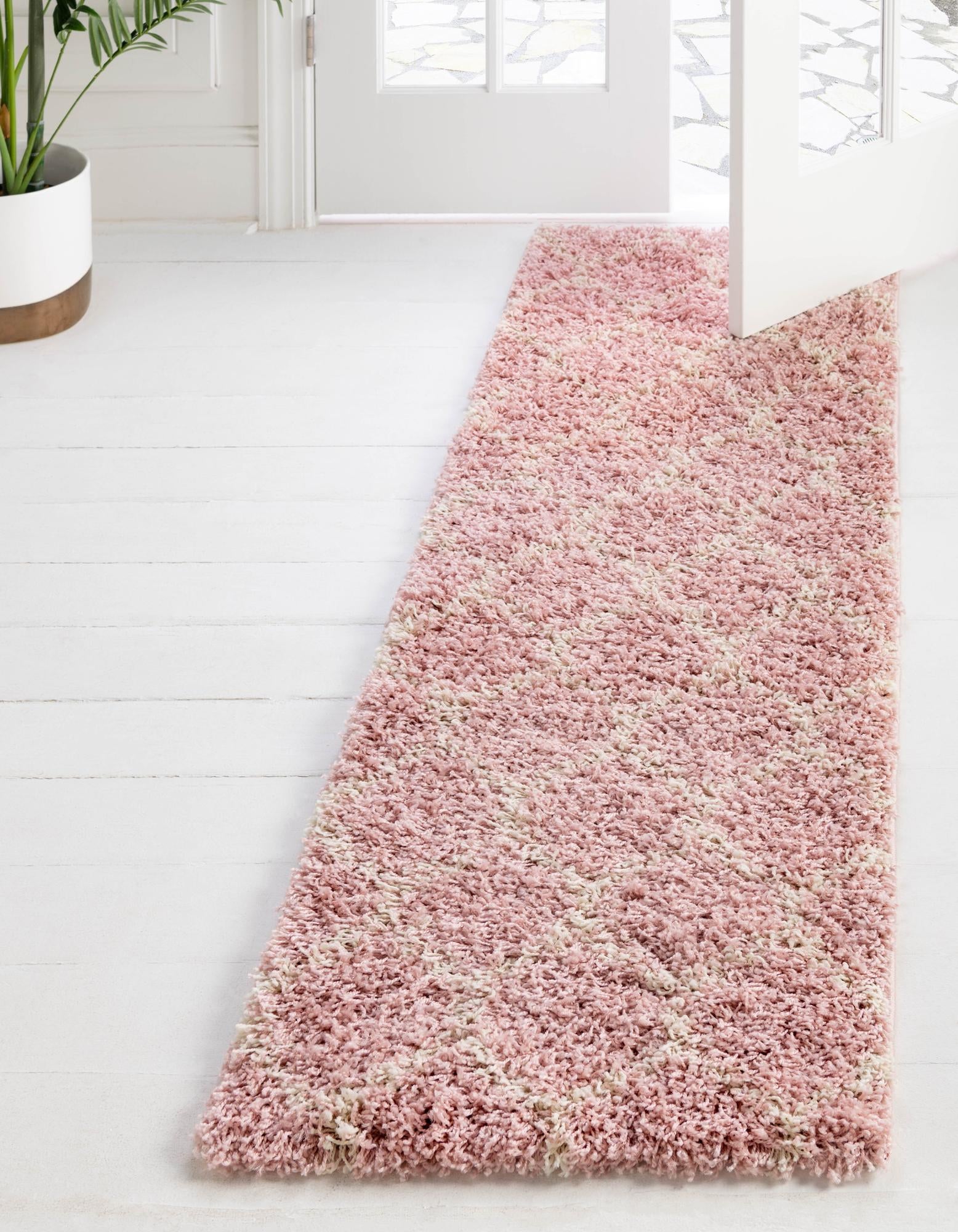 3' 3 x 16' 5 Trellis Shag Runner Rug