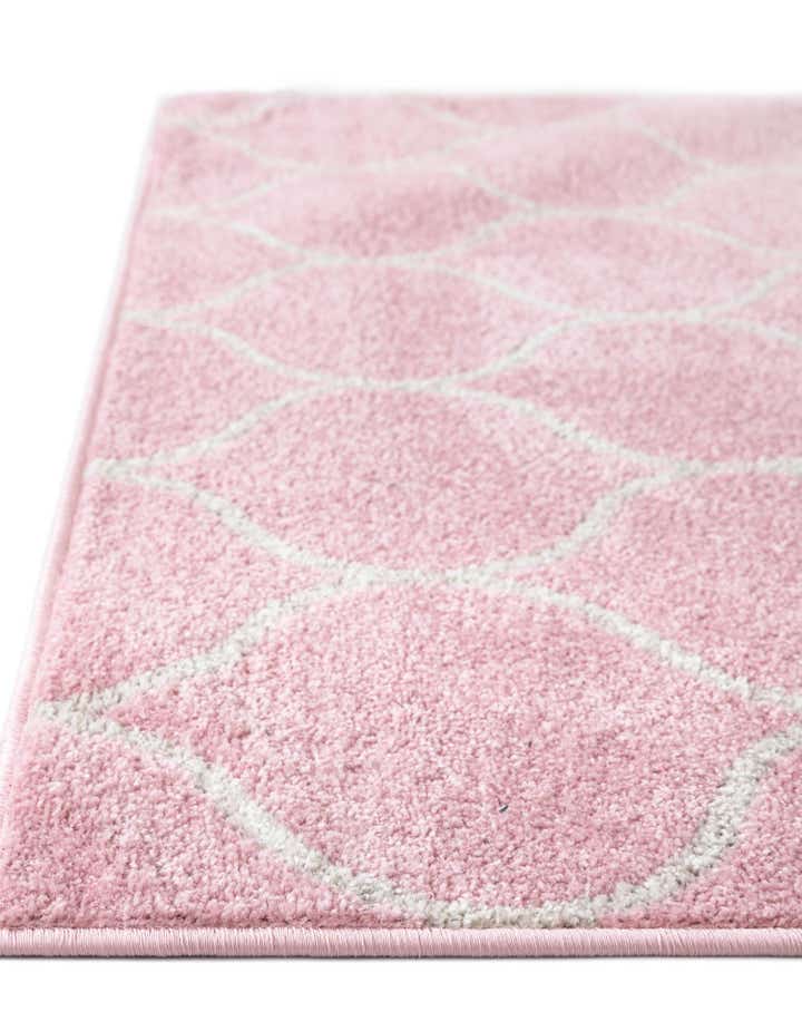 7' x 7' Lattice Frieze Square Rug
