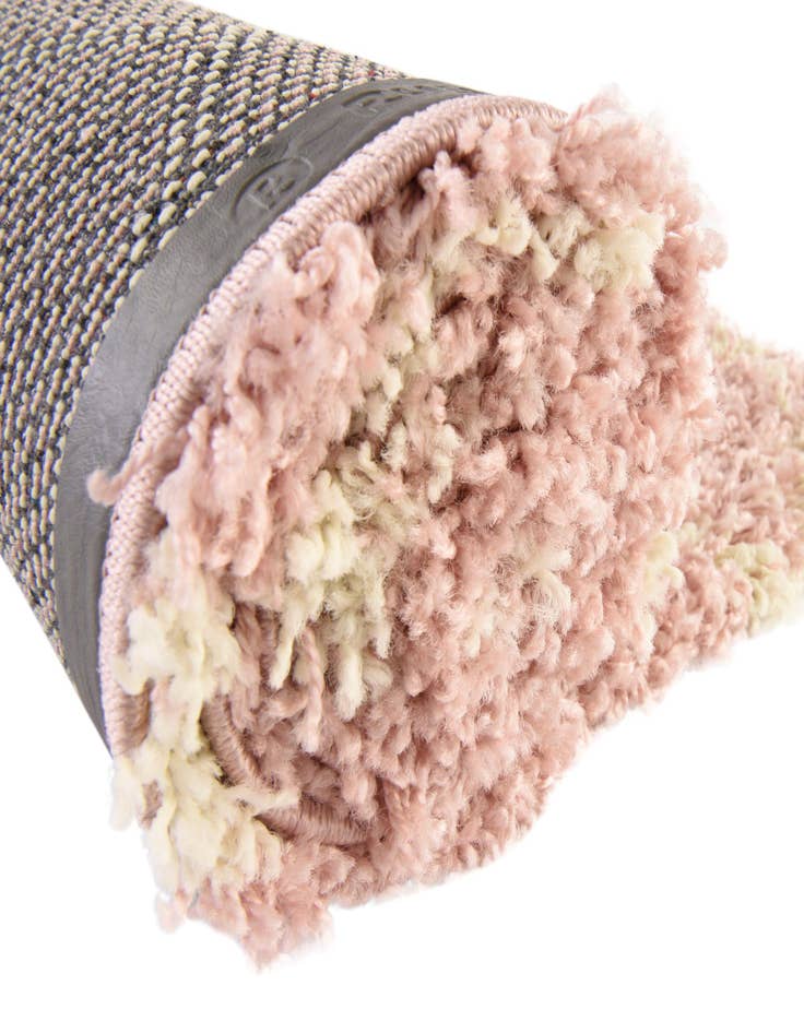 Detail image of 10' x 10' Lattice Shag Square Rug