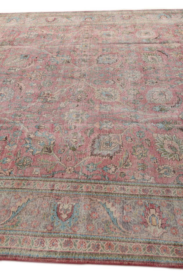 Detail image of 9' 6 x 13' Hand Knotted Ultra Vintage Persian Wool Rug