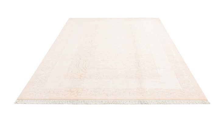 Detail image of 6' 8 x 9' 7 Hand Knotted Darya Wool Rug