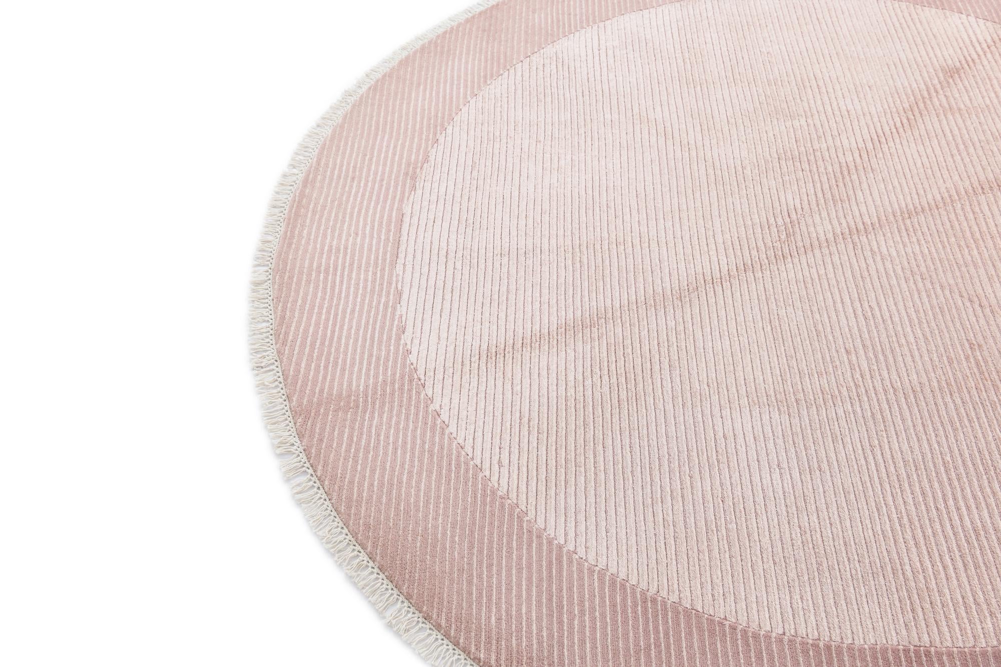 6' 8 x 6' 8 Hand Knotted Darya Wool Round Rug