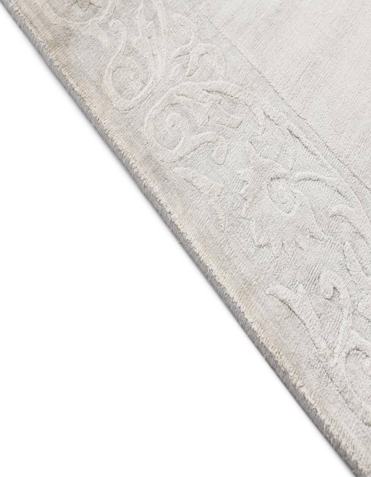 Detail image of 2' 7 x 9' 9  Hand Knotted Darya Wool Runner Rug