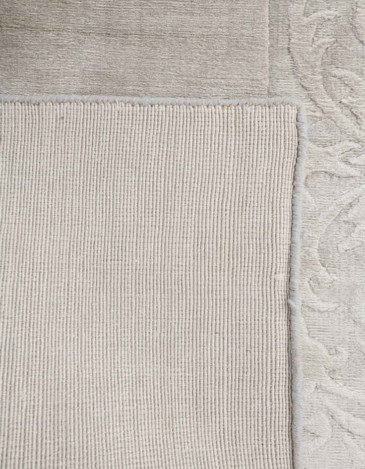 Detail image of 2' 7 x 9' 9  Hand Knotted Darya Wool Runner Rug