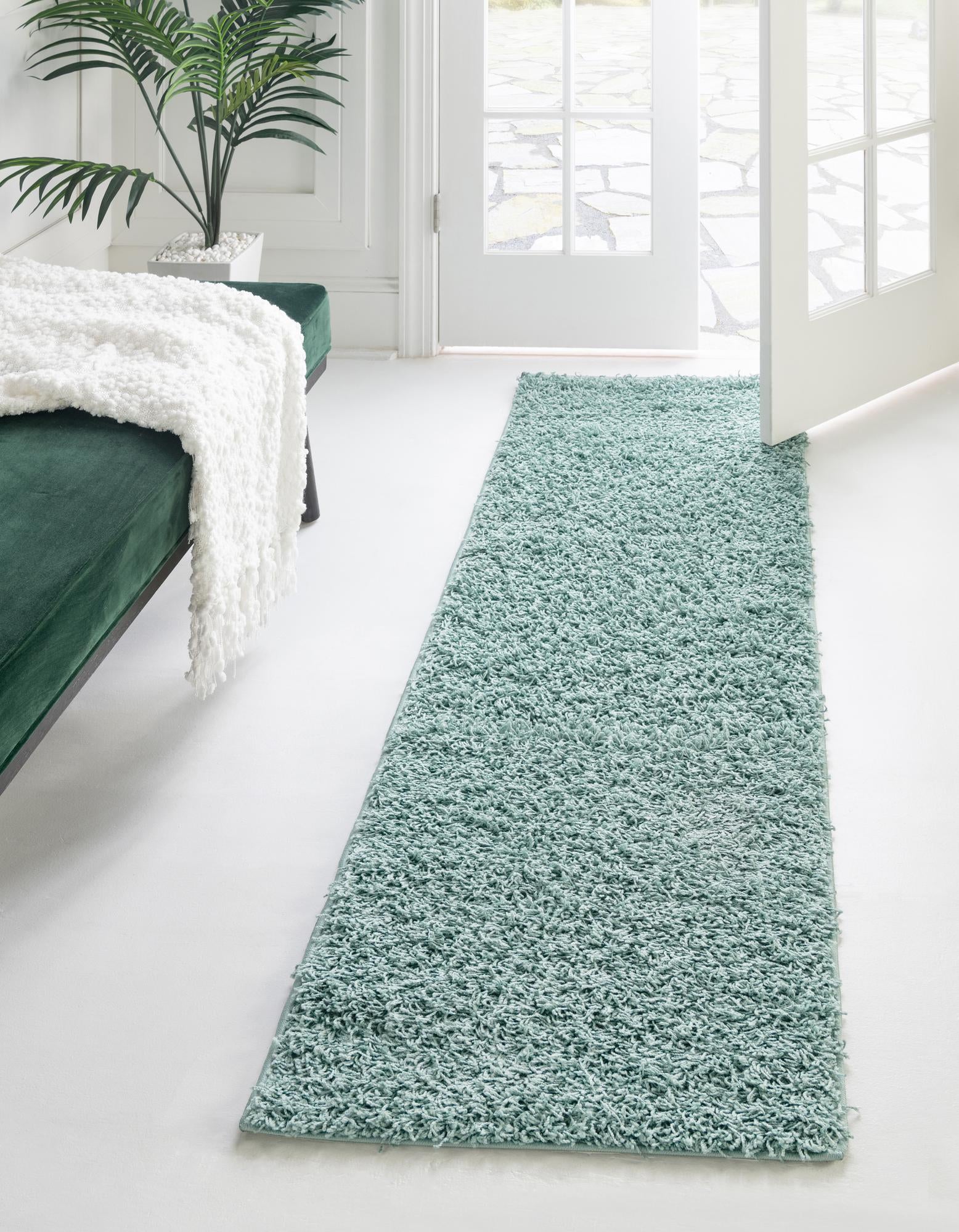 2' 6 x 16' 5 Comfort Solid Shag Runner Rug