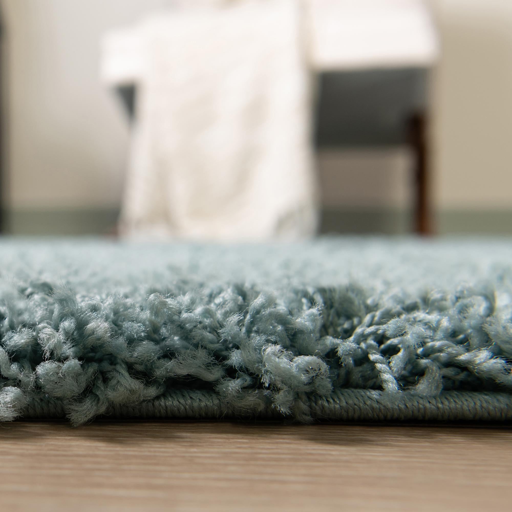 7' 10 x 7' 10 Solid Shag Square Rug