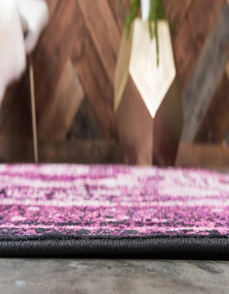 Detail image of 2' x 3' Ankara Rug