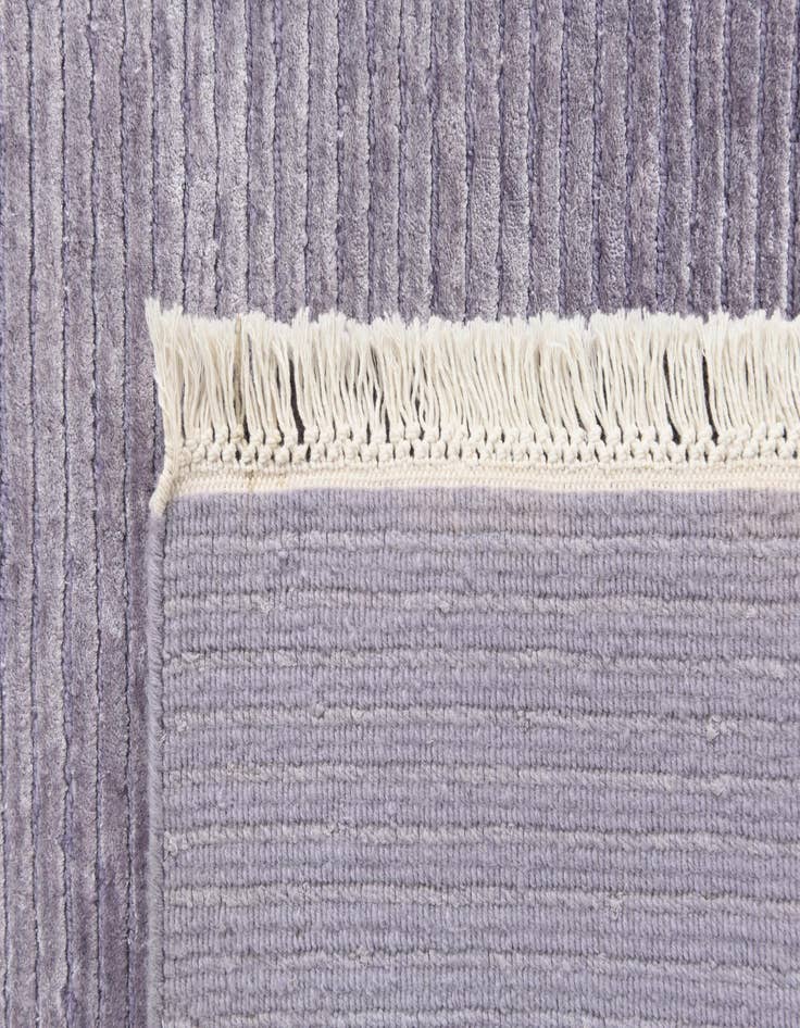 Detail image of 6' 9 x 9' 9  Hand Knotted Darya Wool Rug