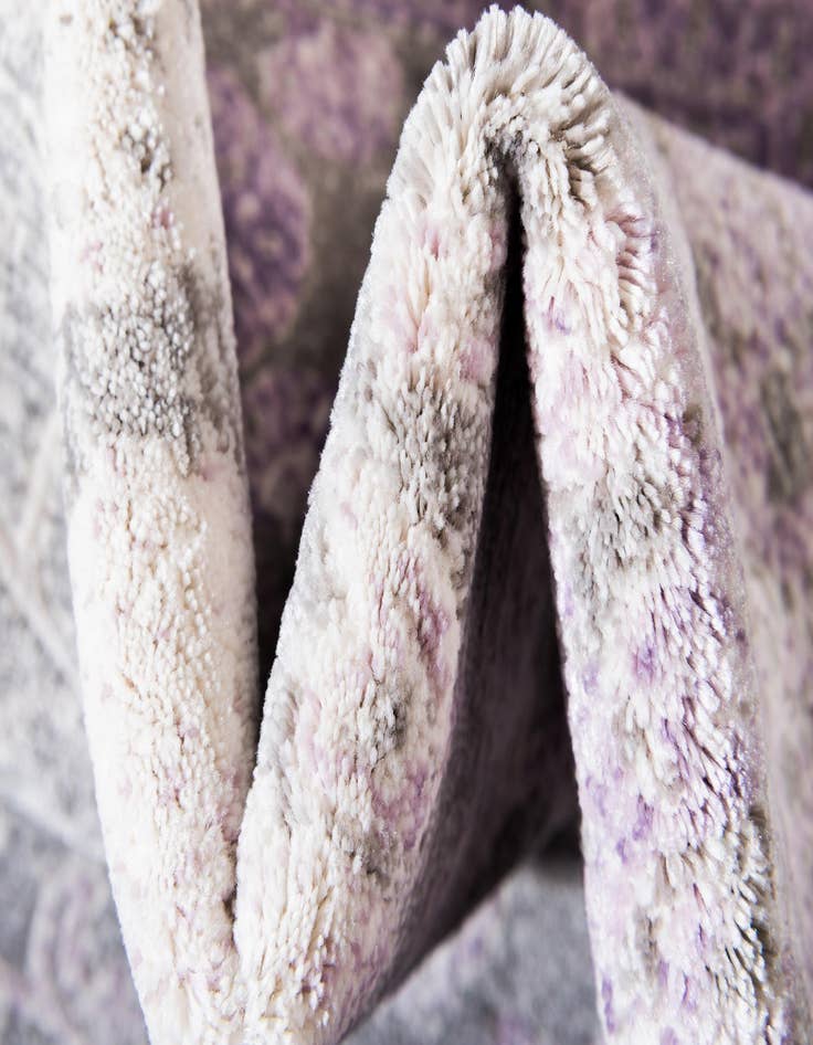 Detail image of 7' x 10' New Vintage Rug