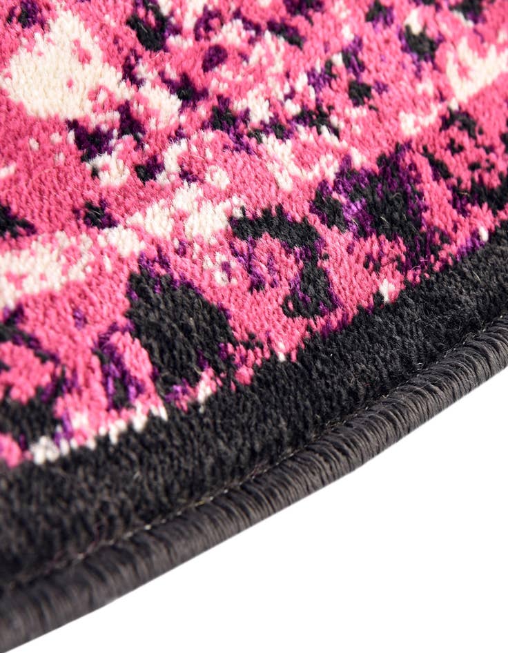 Detail image of 7' 10 x 7' 10 Ankara Round Rug