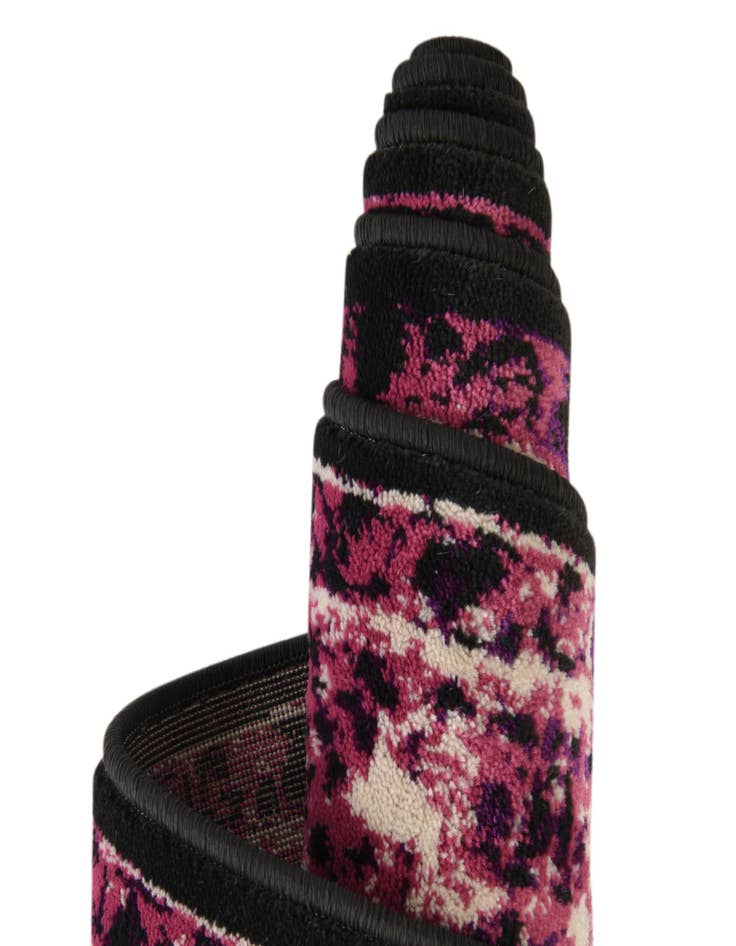 Detail image of 3' x 9' 10 Istanbul Runner Rug