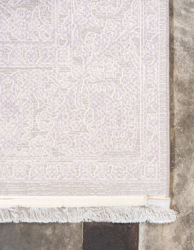 Detail image of 8' x 8' Modern Classical Square Rug