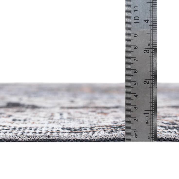 Detail image of 2' 7 x 10' Washable Yara Runner Rug