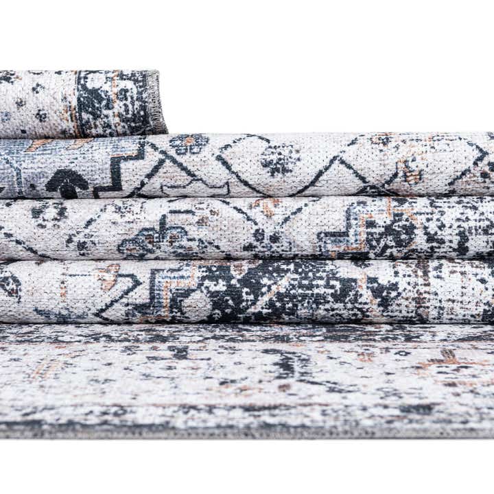 5' x 5' Washable Yara Square Rug