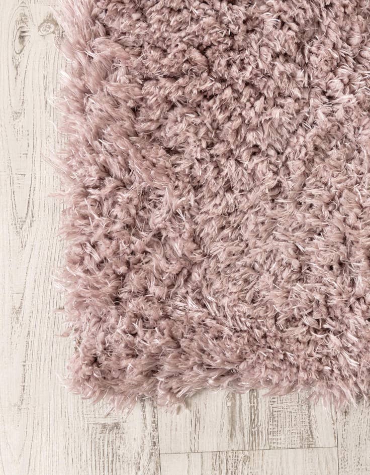 Detail image of 2' x 6' Marilyn Monroe™ Shag Runner Rug