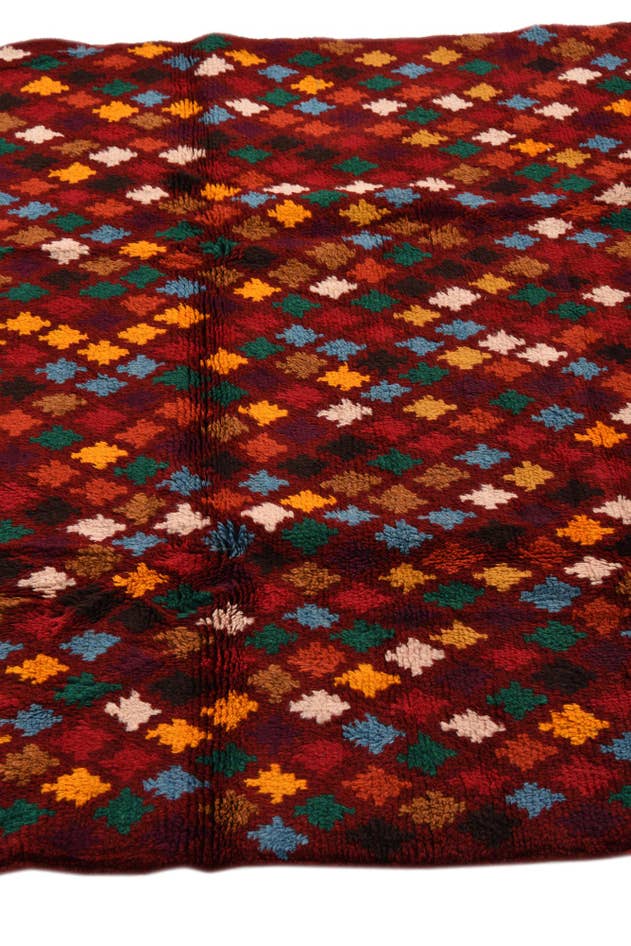 Detail image of 4' 1 x 5' 8 Hand Knotted Balouch Wool Rug