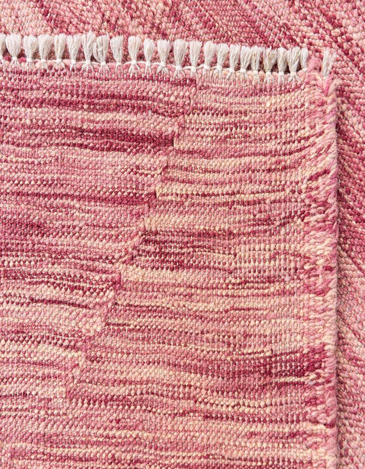 Detail image of 6' 6 x 9' 8  Hand Woven Kilim Modern Wool Rug