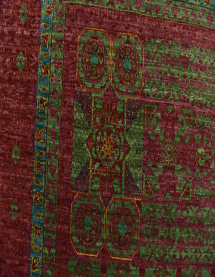 Detail image of 6' 11 x 9' 10 Hand Knotted Mamluk Ziegler Rug