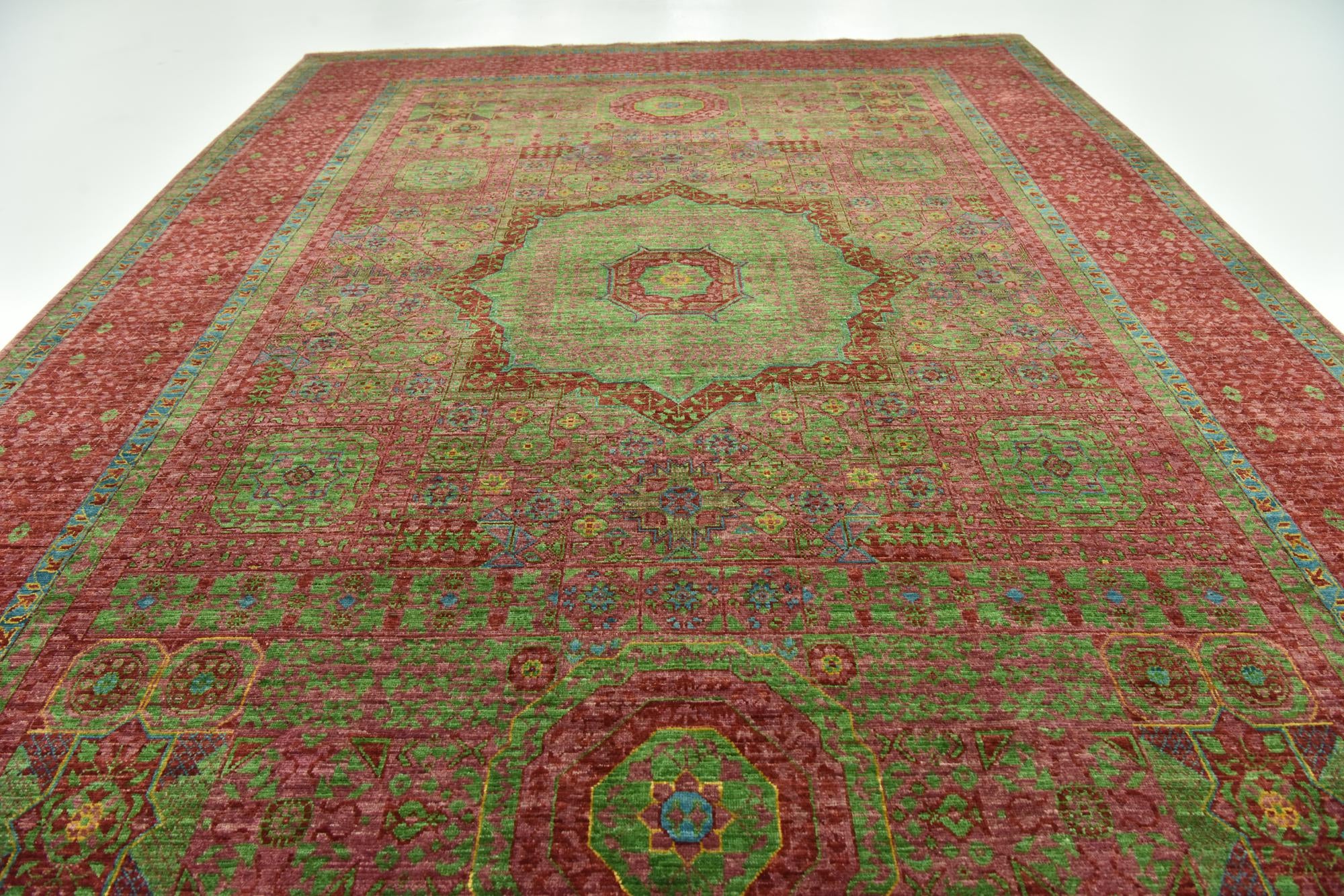 6' 11 x 9' 11 Hand Knotted Mamluk Ziegler Rug