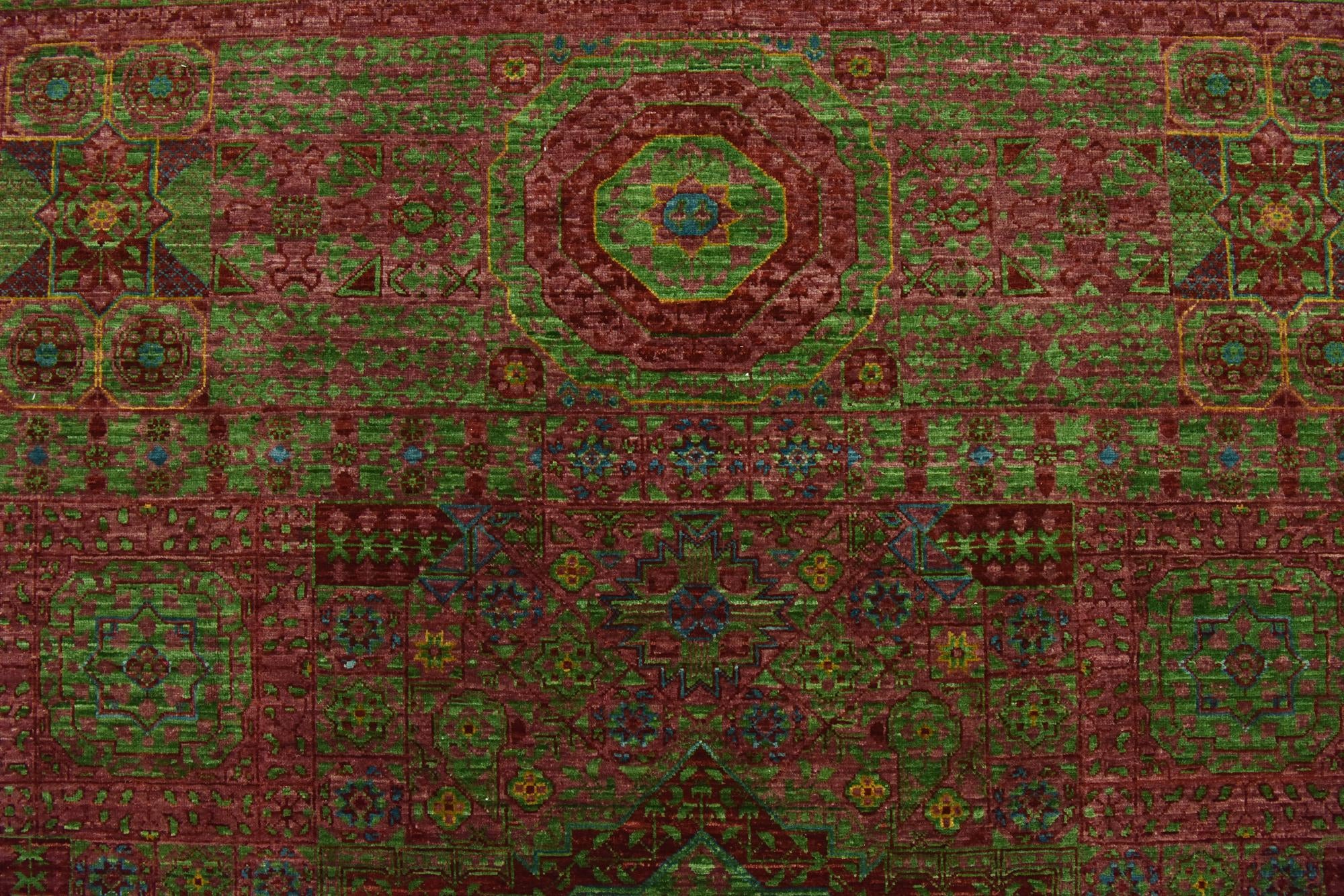 6' 11 x 9' 11 Hand Knotted Mamluk Ziegler Rug