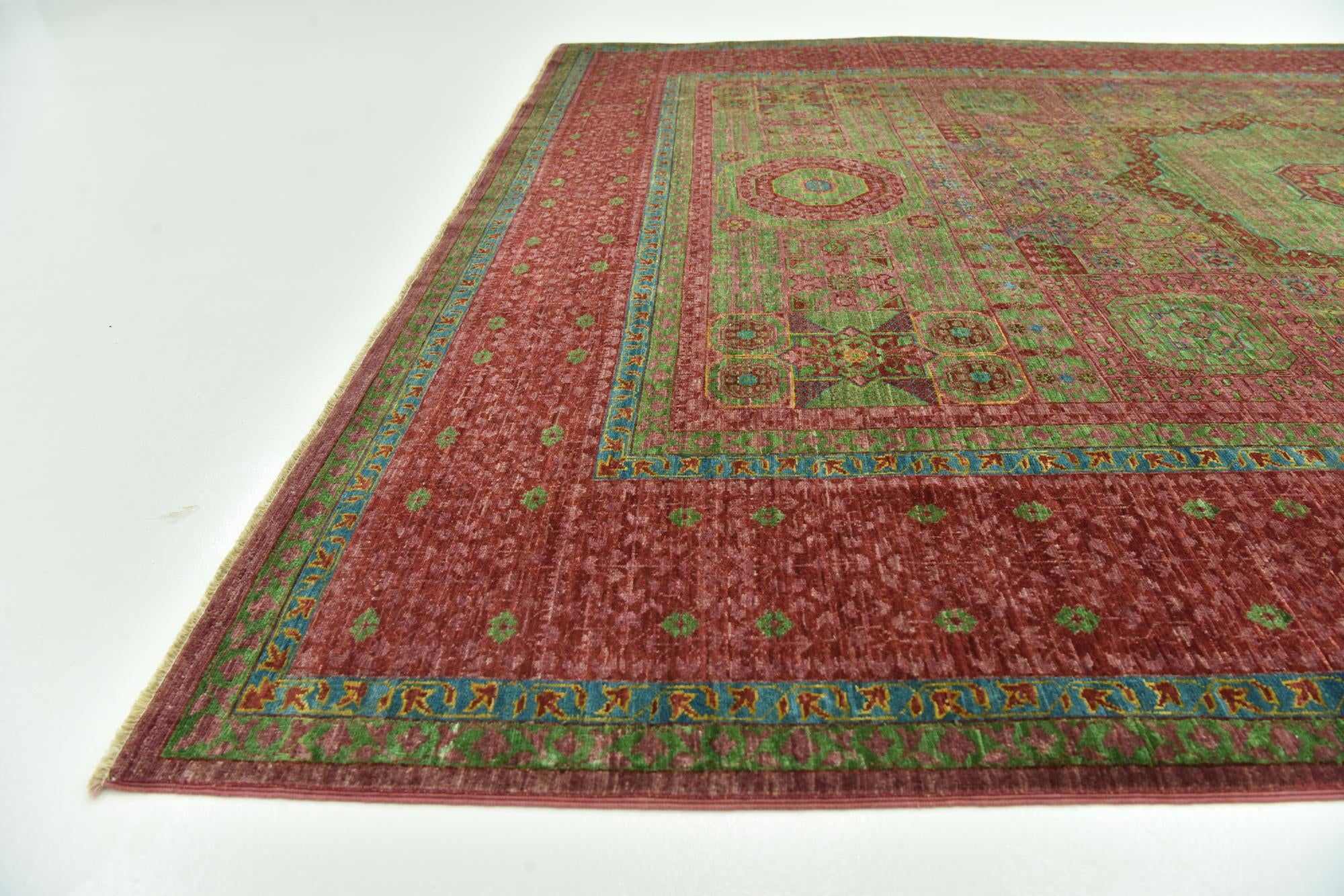 6' 11 x 9' 11 Hand Knotted Mamluk Ziegler Rug