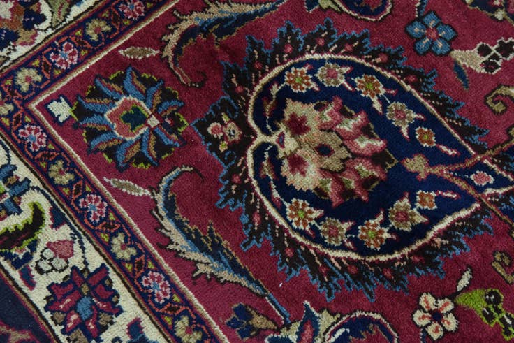 Detail image of 9' 6 x 12' 7 Hand Knotted Mashad Persian Wool Rug