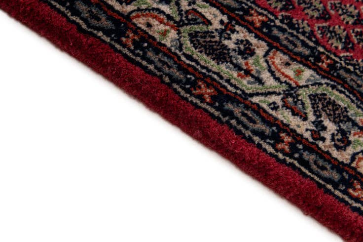 Detail image of 2' 5 x 4' 7 Hand Knotted Mir Wool Rug